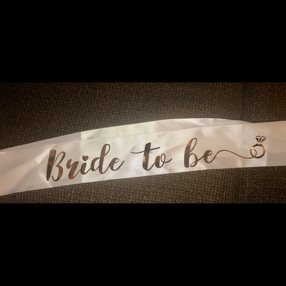Bride to be wedding party accessory